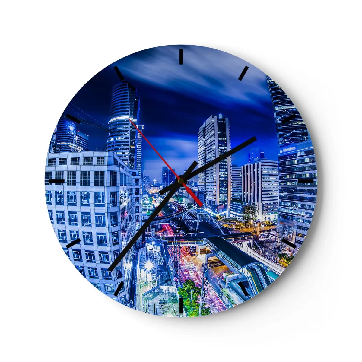 Väggklocka - Klocka på glas - Moderna skyskrapor upplysta på natten - 30x30cm - Stadens nattrytmer - Modern väggdekoration för vardagsrum, kök och sovrum ARTTOR