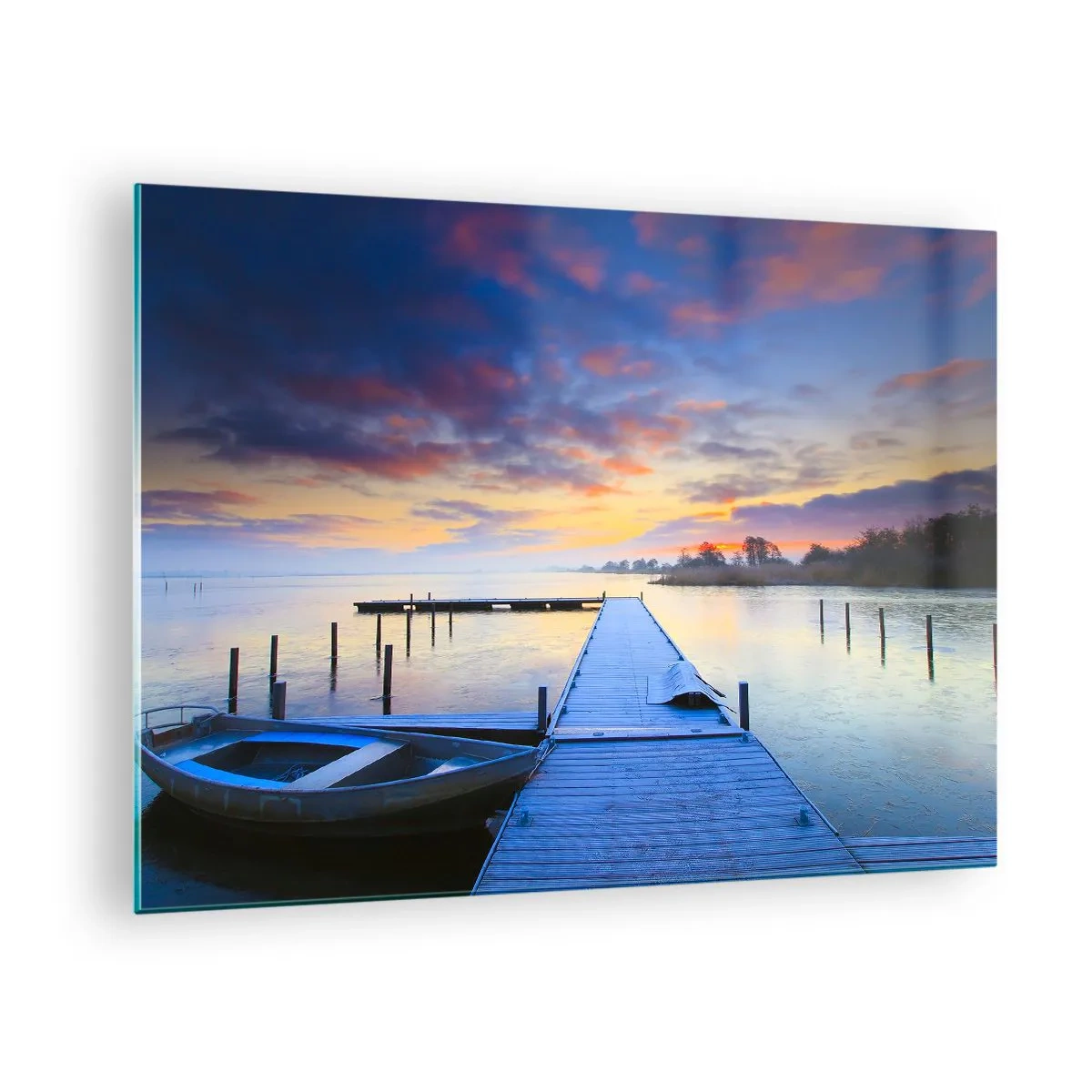 Glastavla - Bild på glas - En pir vid sjön i gryningen omgiven av fridfull natur - 70x50cm - Violet-guld ro - Modern väggdekoration för vardagsrum och sovrum ARTTOR