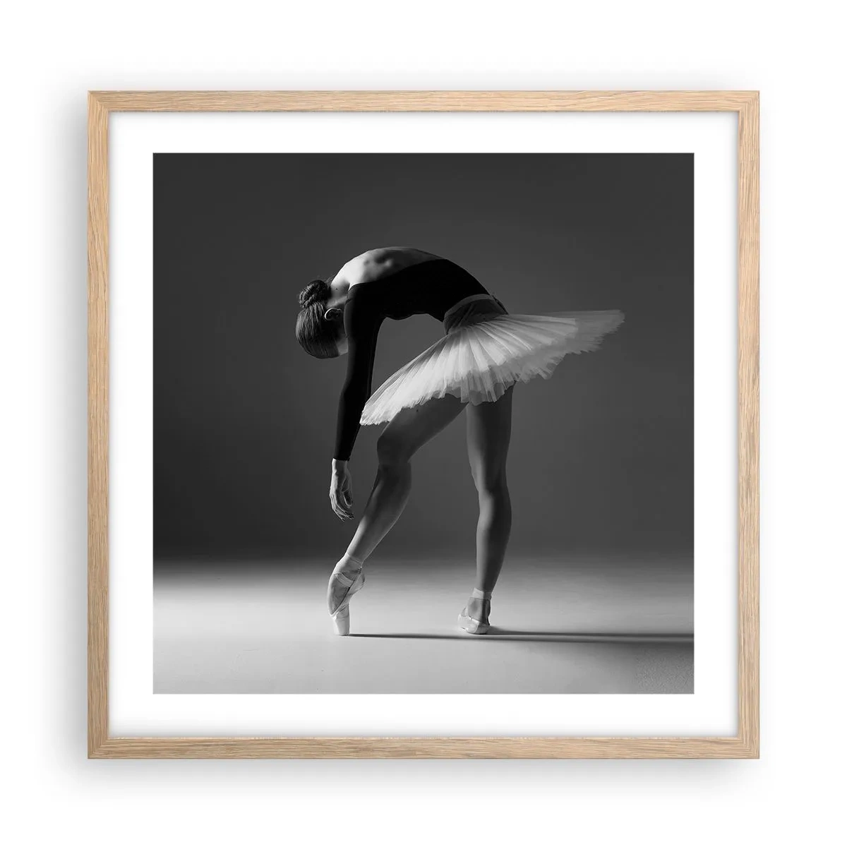 Affisch i ram av ljusek - Bella ballerina - 50x50 cm