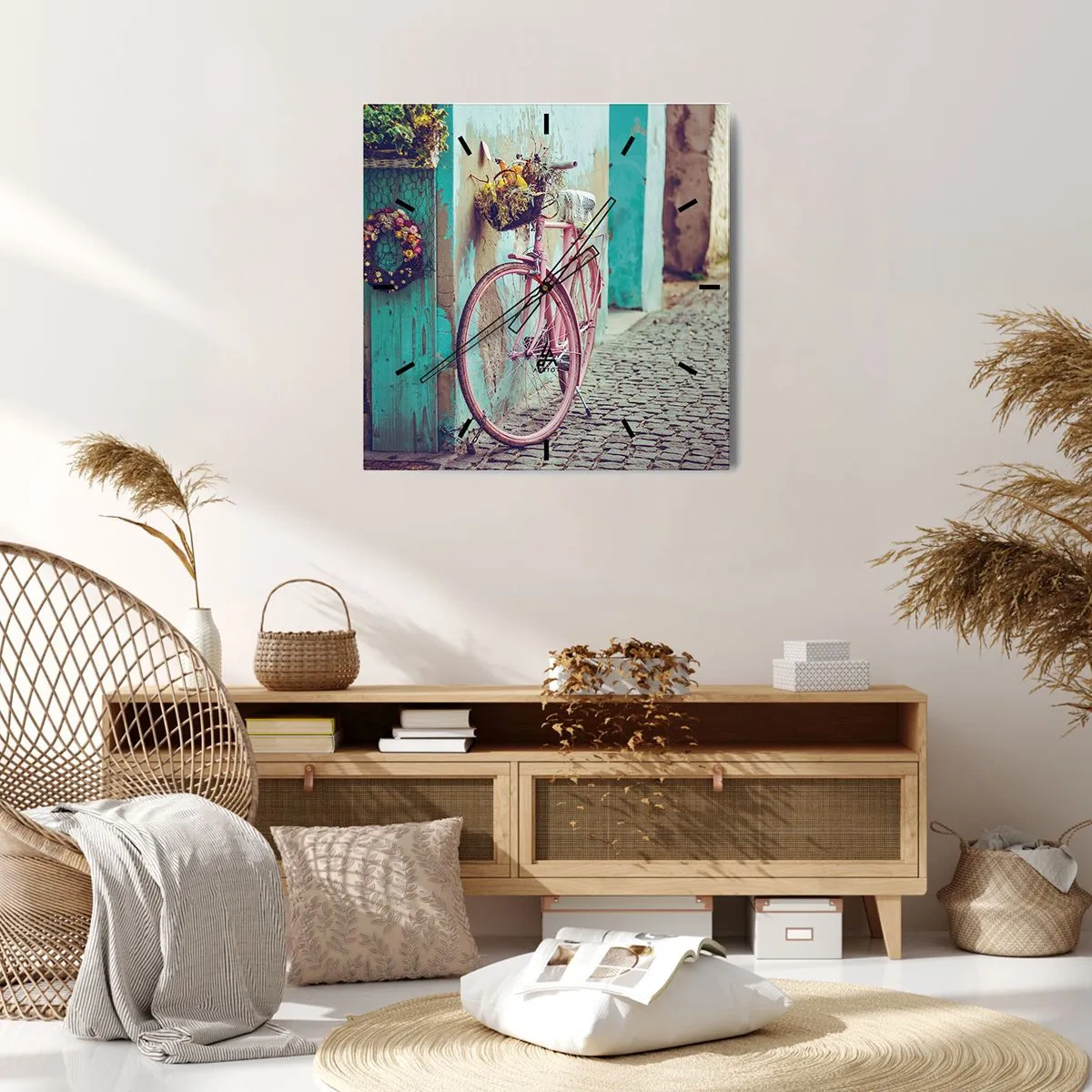 Väggklocka - Klocka på glas - Strax tillbaka - 30x30 cm