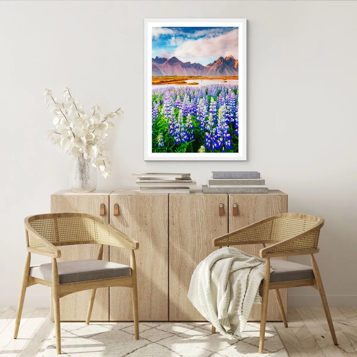 Affisch i vit ram - Styrka och stränghet bredvid mildhet - 50x70 cm