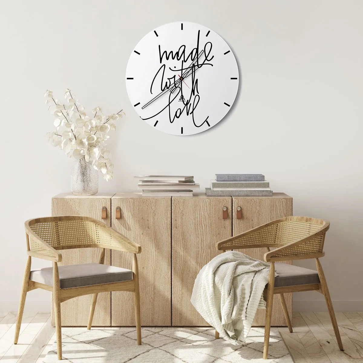 Väggklocka - Klocka på glas - Minimalistisk klocka med inskriptionen "Made with love" - 30x30cm - Bästa märket - Modern väggdekoration för vardagsrum, kök och sovrum ARTTOR