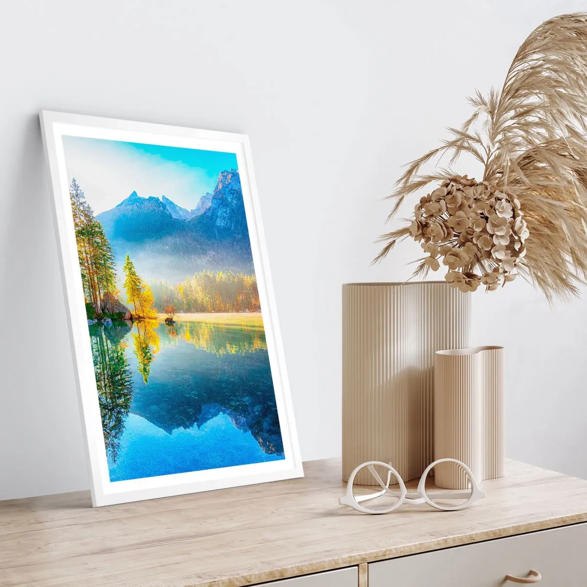 Affisch i vit ram - Majestät och sötma - 70x100 cm