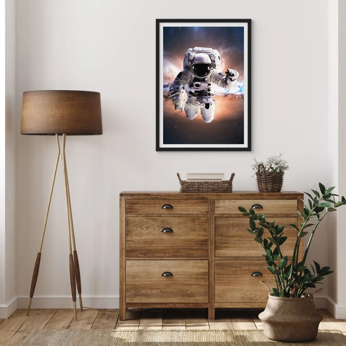 Affisch i svart ram - Astronaut i rymden - 50x70cm - Hälsningar från rymden - Modern väggdekoration för vardagsrum och sovrum ARTTOR