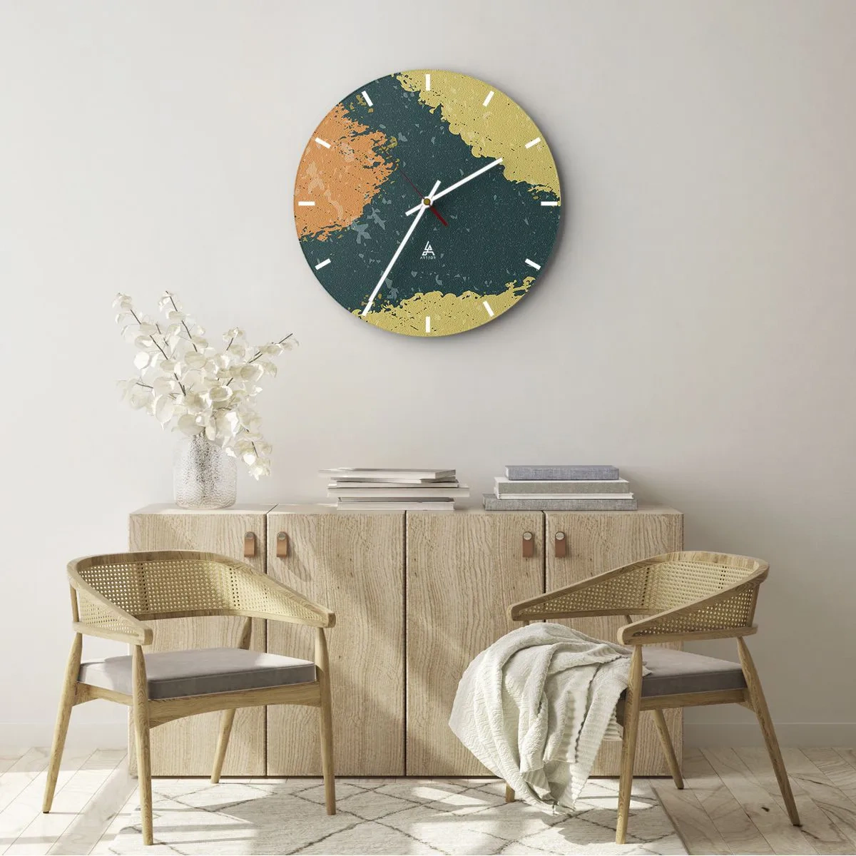 Väggklocka - Klocka på glas - Konstnärliga fläckar i nyanser av grönt, beige och orange - 30x30cm - Abstraktion - i slow motion - Modern väggdekoration för vardagsrum, kök och sovrum ARTTOR