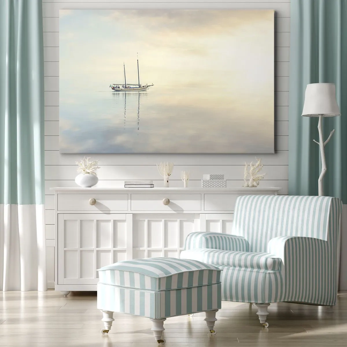 Canvastavla - Bild på duk - En båt på ett lugnt hav i ett mjukt ljus - 70x50cm - I ett hav av tystnad - Modern väggdekoration för vardagsrum och sovrum ARTTOR