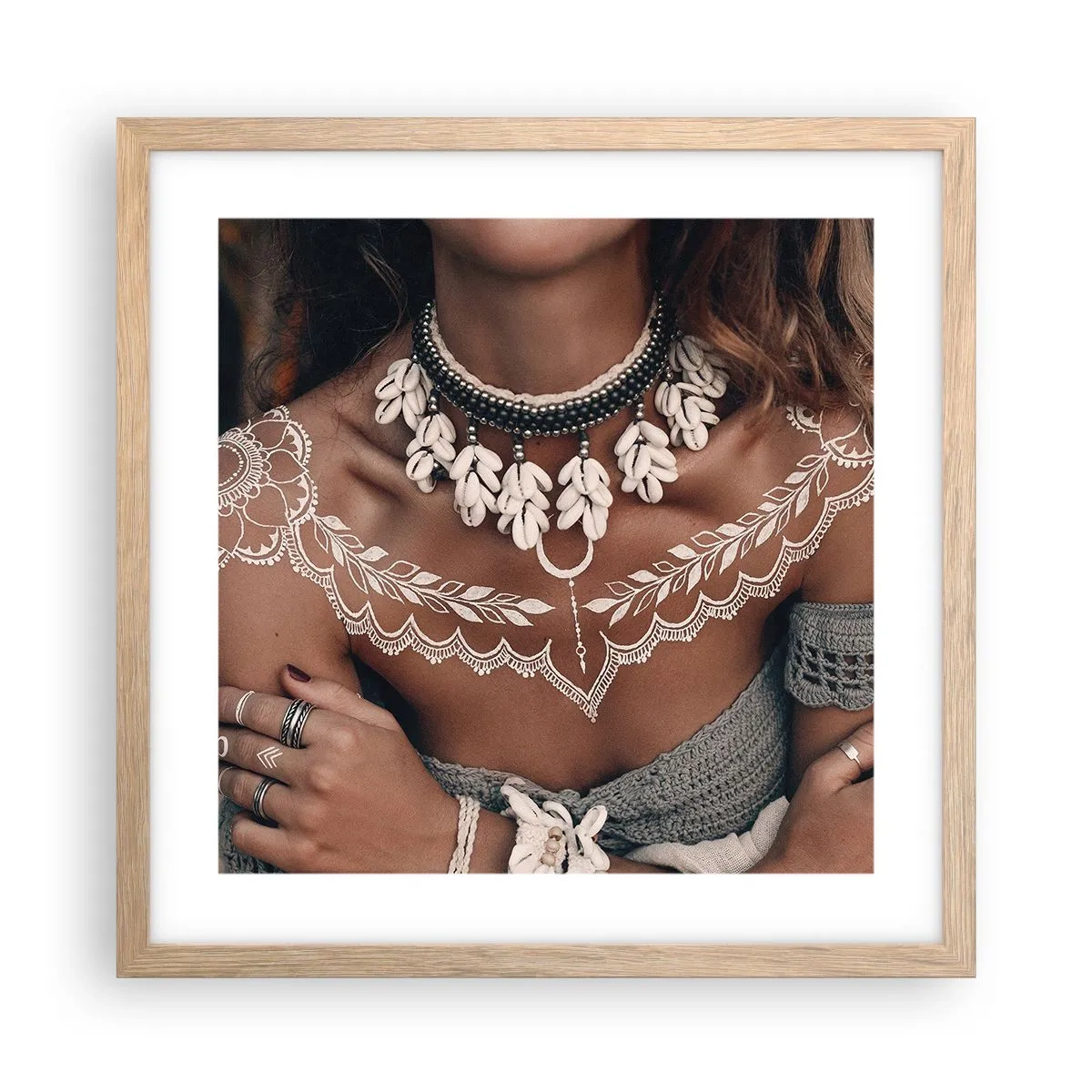 Affisch i ram av ljusek - Kvinnlighetens talismaner, ritualer - 40x40 cm