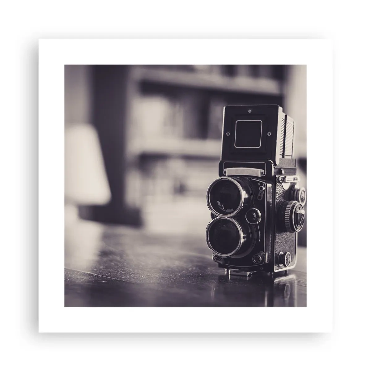 Affisch - Ett gammalt fotografis magi - 40x40 cm