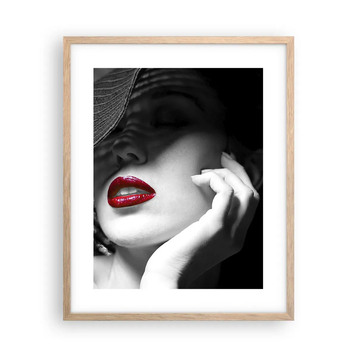 Affisch i ram av ljusek - En studie i scharlakansröd - 40x50 cm