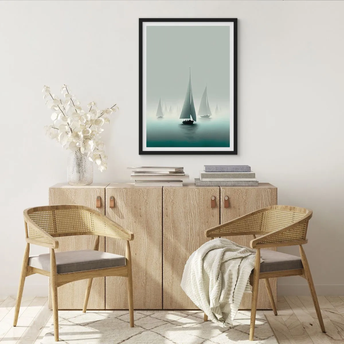 Affisch i svart ram - En grupp segelbåtar seglar på ett dimmigt hav, omgivna av lugnt vatten. - 50x70cm - Byggd av dimma - Modern väggdekoration för vardagsrum och sovrum ARTTOR