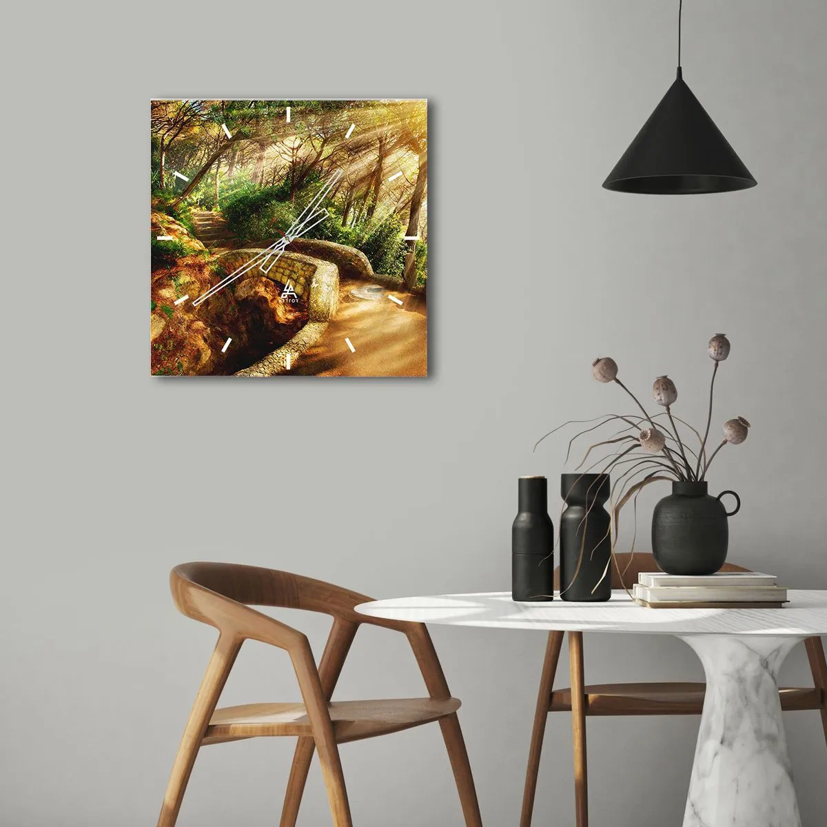 Väggklocka - Klocka på glas - Från bron till sagoskogen - 30x30 cm