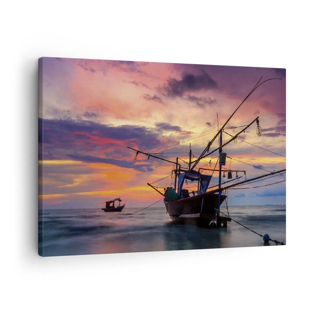 Canvastavla - Bild på duk - En fiskebåt mot bakgrund av en färgglad solnedgång - 70x50cm - Exotisk kväll - Modern väggdekoration för vardagsrum och sovrum ARTTOR