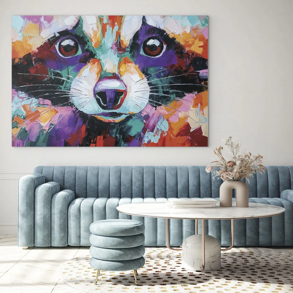 Glastavla - Bild på glas - Ett livfullt och färgstarkt porträtt av en tvättbjörn målad med djärva penseldrag - 70x50cm - Enbart goda emotioner - Modern väggdekoration för vardagsrum och sovrum ARTTOR