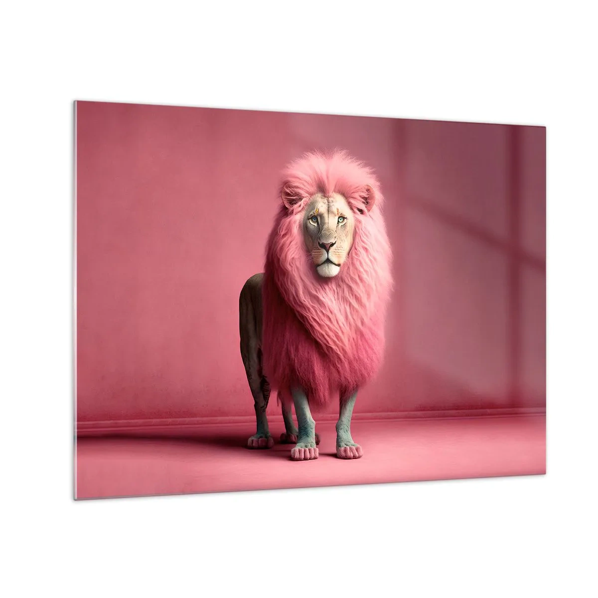 Glastavla - Bild på glas - Ett lejon med rosa man mot en pastellfärgad vägg - 70x50cm - Och du är inte längre rädd - Modern väggdekoration för vardagsrum och sovrum ARTTOR