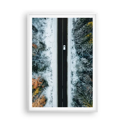 Affisch i vit ram - Genom vinterskogen - 70x100 cm